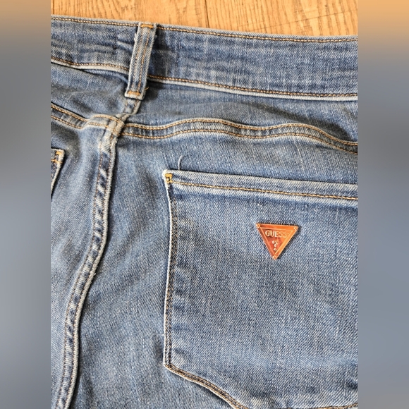 Guess | Sexy Straight Mid-Rise Blue Jeans, Waist 16" - Picture 3 of 8